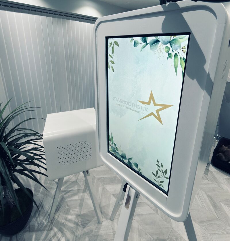 Platinum vintage booth welcome screen